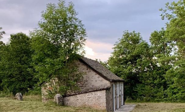 Adorable petite maison en pleine nature