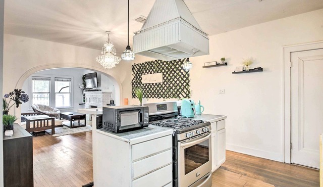 Adorable San Antonio Getaway ~ 4 Mi to Dtwn!