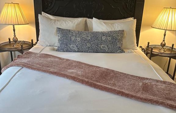 Adorable Self Check-in Guest Suite w/Private Patio