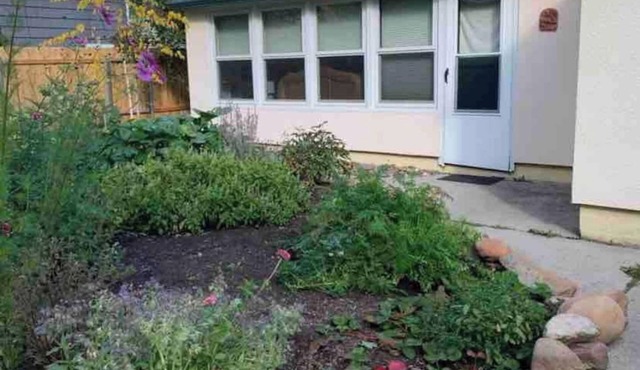 Adorable Studio - Stroll to UM, River & Downtown