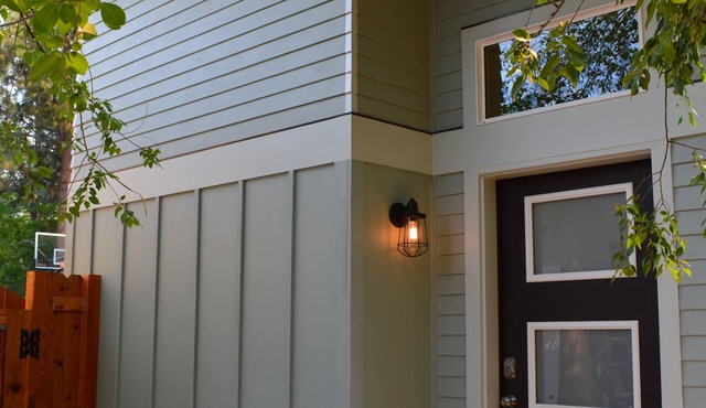 Adorable Tiny Home │East Side Near Park │Extended Stays Welcome │ Private Home