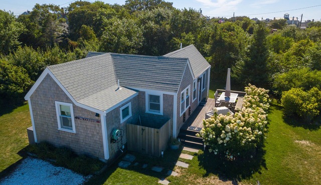 Adorable West End Cottage, Direct Water Views, Walk To Beach-10% OFF 6/22 & 7/8