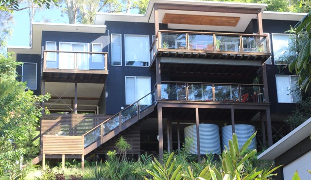 Adrift in the tree tops On the lake by the sea