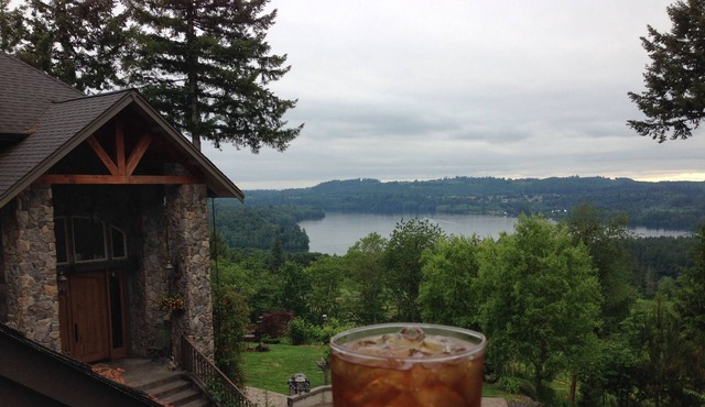 Adult-Only Star of the North Suite