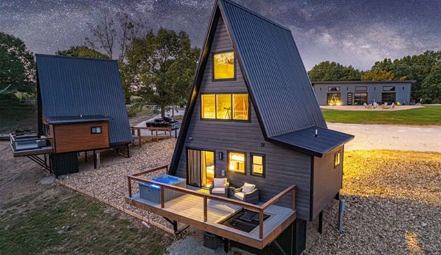 Adults-Only A-Frame | Hot Tub + Steam Shower