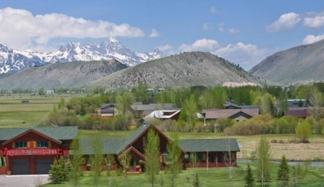 Adventure All Day, Relax All Night in this cozy two bedroom.