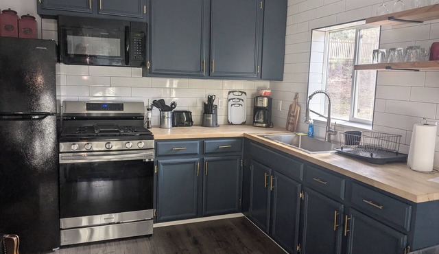 Adventure Awaits: Newly Renovated Cabin Just Minutes Away from Outdoor Fun