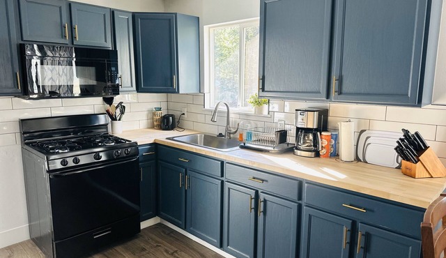 Adventure Awaits: Newly Renovated Cabin Just Minutes Away from Outdoor Fun