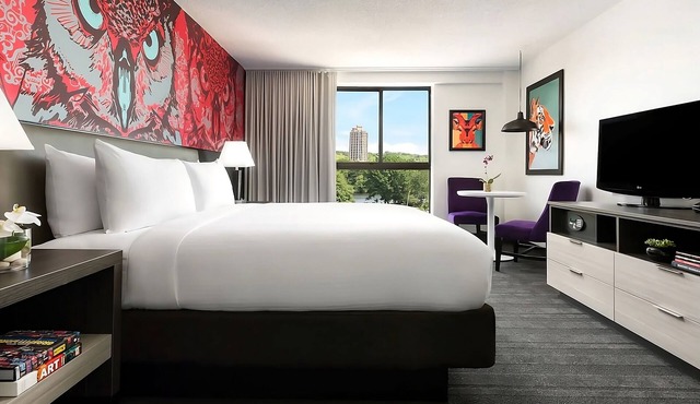 Adventure Awaits! Pets Allowed, Near Attractions!