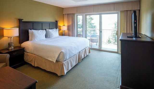 Adventure Awaits—Secluded Orcas Island Stay | Hillside 1941