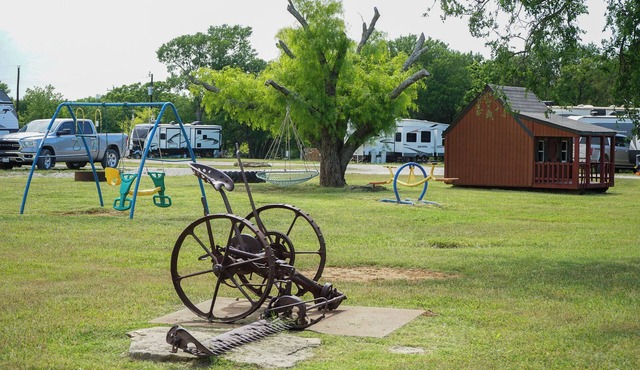 Adventure Awaits Safari Hut