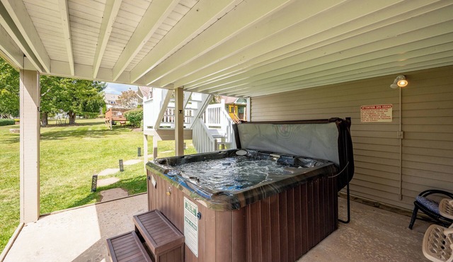 Adventure Awaits w/Game Room & Hot Tub