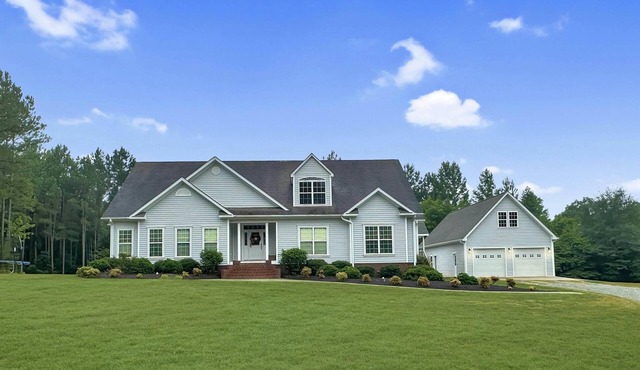 Adventure with 23 ac property Home