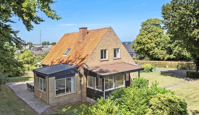 AE269 Søby Ærø - Alleén 2