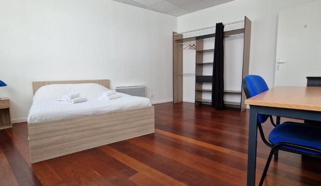 Aerouant - Maison spacieuse pour 8 personnes sur 3 étages Idéal famille amis entreprises