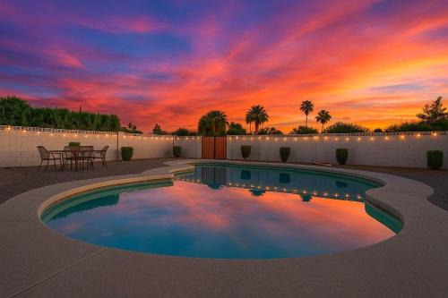 Aether - Sparkling Pool & Games - Mins to Old Town