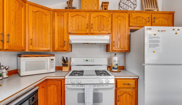 Affable dog-friendly home with firepit, gas grill, deck, & W/D - child-friendly