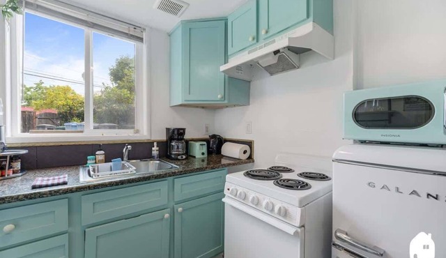 Affordable 1-BR in North Berkeley Near UC Berkeley & Parks