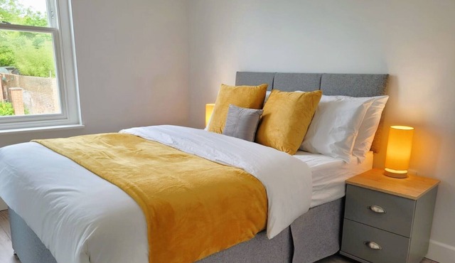 Affordable 2BR Flat with FREE Parking