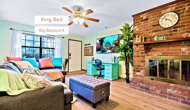 Affordable 3BR Duplex Near Kayaking, Downtown, & Beach