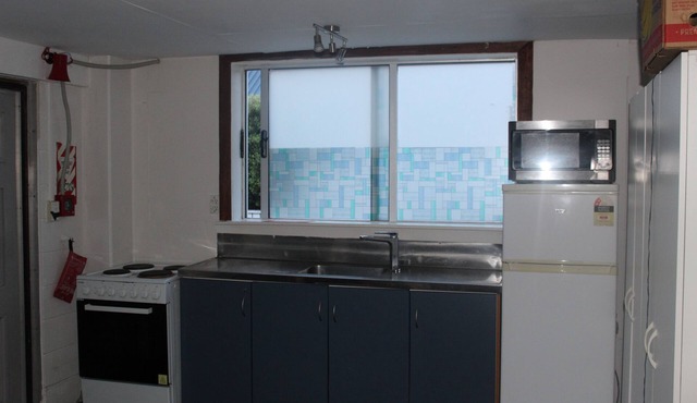 Affordable accommodation near hospital with off street parking