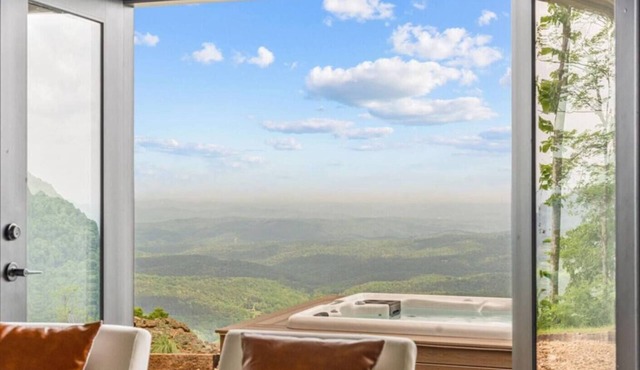 Affordable Arkansas Grand Canyon View with Hot Tub