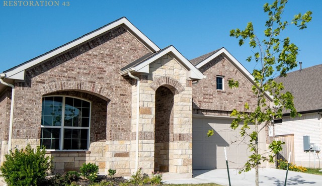 Affordable Attractive Home Mins from Austin + Q2 Stadium