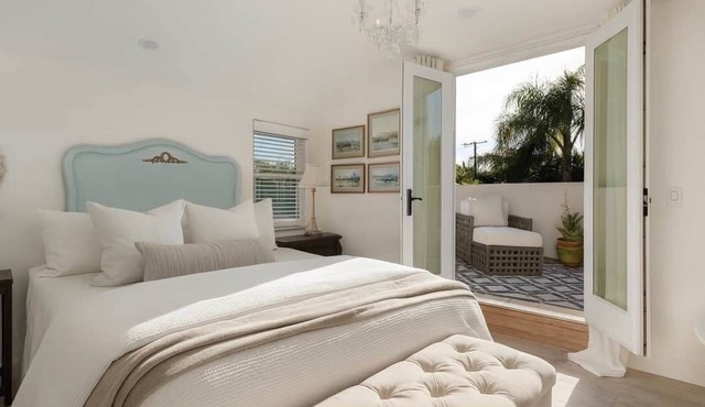 Affordable Beach Penthouse — 2 blocks to Beach and Funk Zone