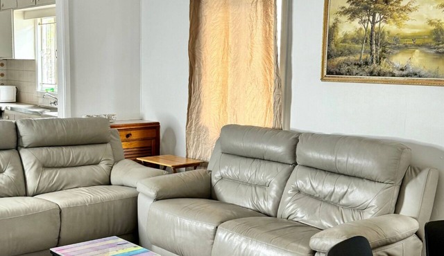 Affordable Chermside Home near Hospital & Westfield