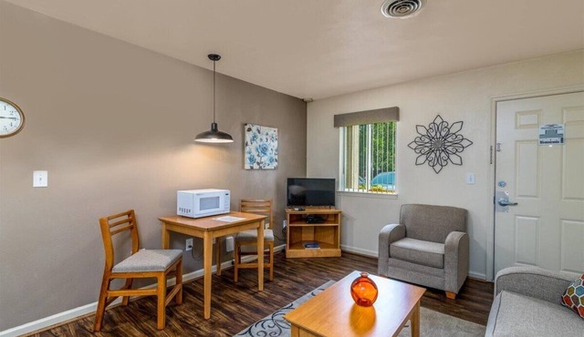 Affordable Corporate Suites of Salem