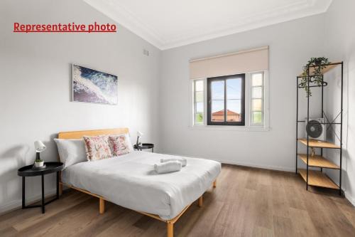 Affordable Double Bedroom - Heart of Belmore with Shared Bathroom