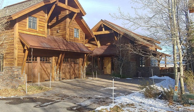 Affordable elegance with great Teton Mountain views