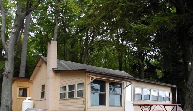 Affordable Family Fun on the Platte Lakes Van Hammen Cottage #1