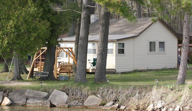 Affordable Family Fun on the Platte Lakes Van Hammen Cottage #3