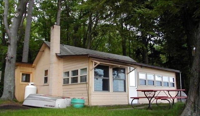 Affordable Family Fun on the Platte Lakes Van Hammen Cottage #1