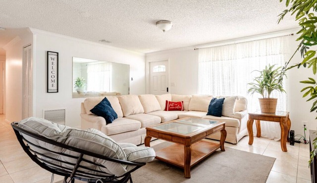 Affordable Home In Royal Palm, Near Water GWH