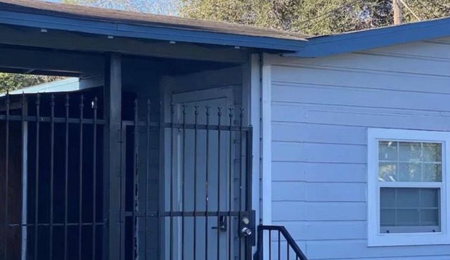 Affordable housing for traveling professionals