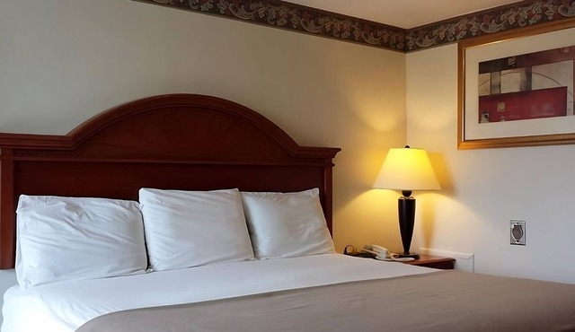 Affordable Lodgings! FREE Breakfast & Parking, Close to Hershey Museum & More!