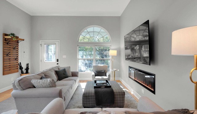 Affordable Luxury-All Kings-5 min to Urban Bourbon