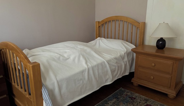 affordable nice room in the house on the superb of Philadelphia