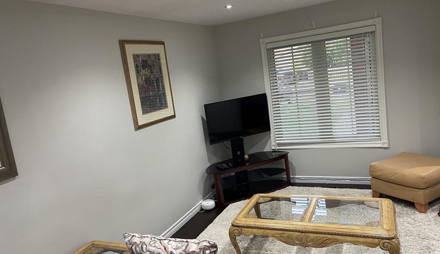 Affordable Quiet 3 Bdrms + 2.5 bath Home in Toronto Area