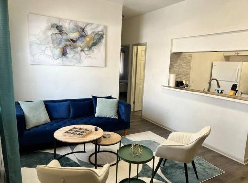 Affordable Stay Near Proctors A2