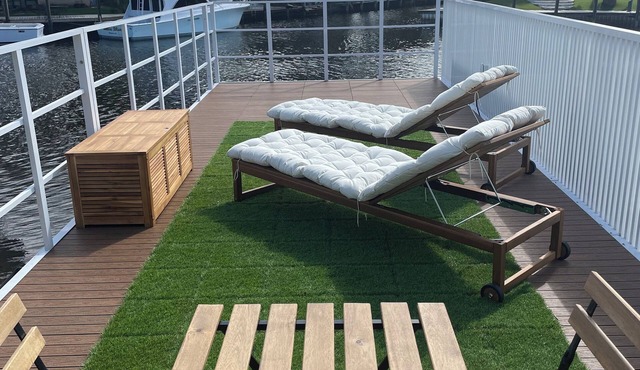 🚤 Affordable Waterfront Houseboat Oasis in Fort Lauderdale 🌊