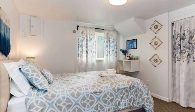 Affortable 2 Bedrooms, Pet Friendly, Near Airport