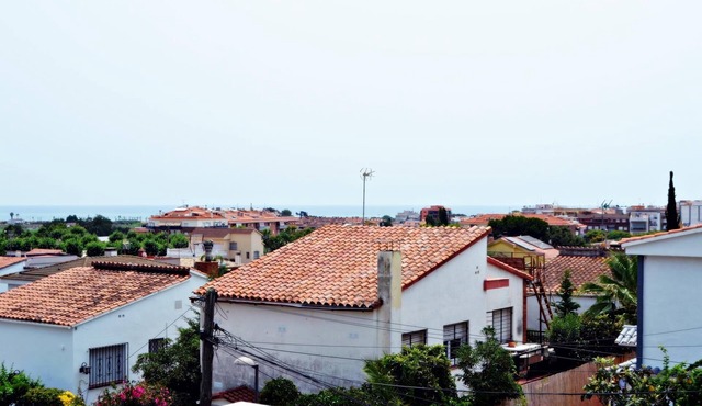 Afrodita. House with two independent apartments.