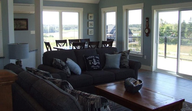 Afterglow Cottage - Waterview & Just 5 min to Nat'l Park Beaches!