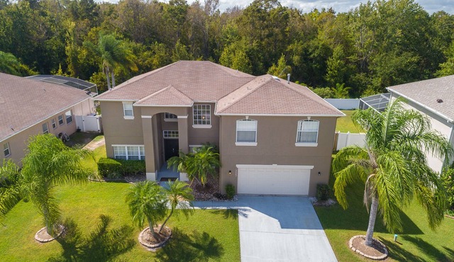 Afternoon Delight - 6BR Villa with Private Pool and Backyard