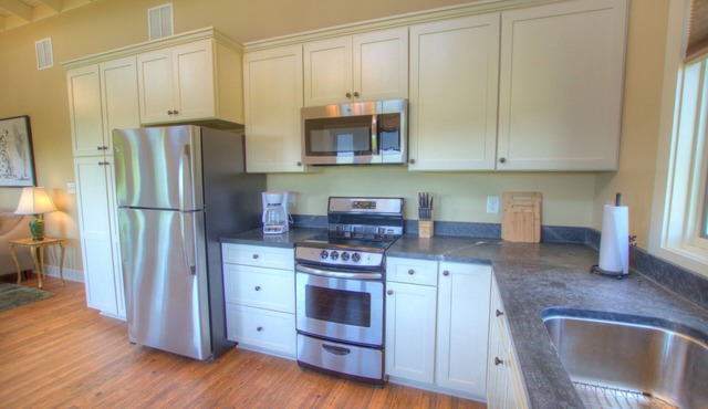 Afton Mtn. Vineyards: Ana | 1 Bed, 1 Bath