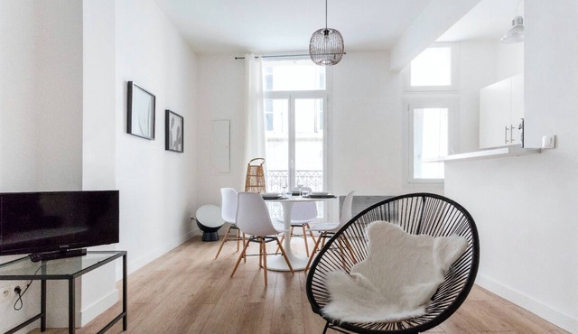 Against Prestigious rue Foch: ideal for summer ★