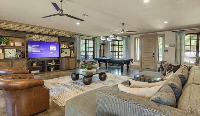 Aggieland Home